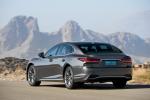 Lexus LS500h AWD 2017 года (WW)